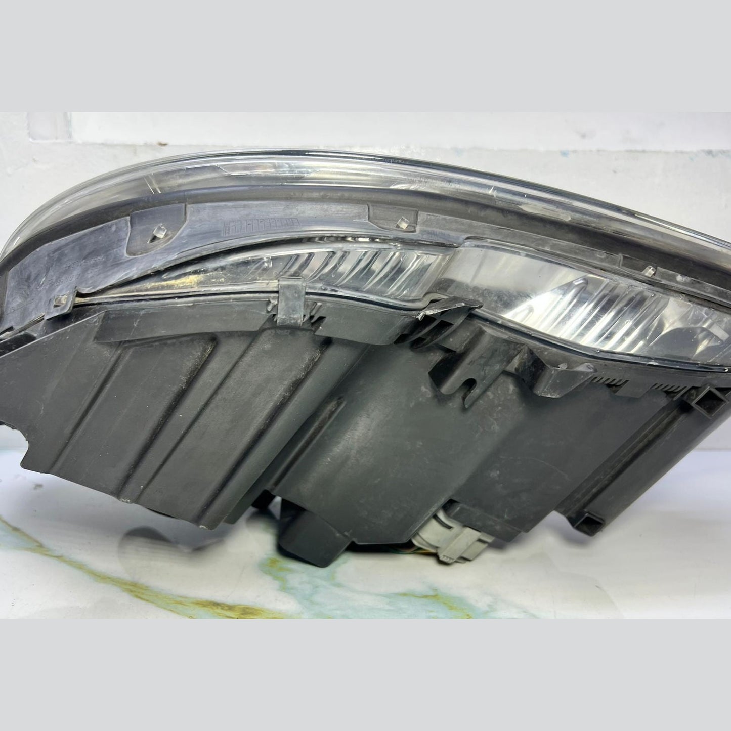 06-08 Mercedes W204 C-Class Front Right Side Head light Headlamp A204 8208661