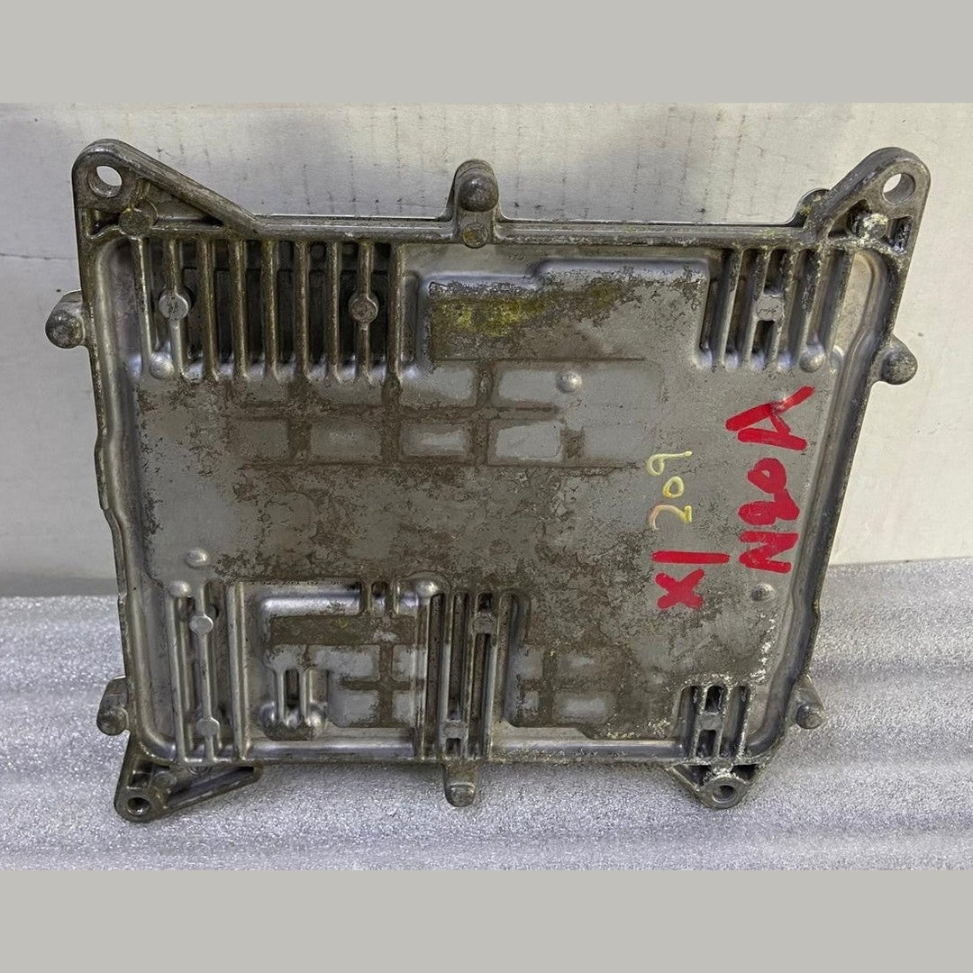 OEM BMW X1 E84 N20 DME 2.0T Engine Control Unit ECU ONLY 8614957 BOSCH