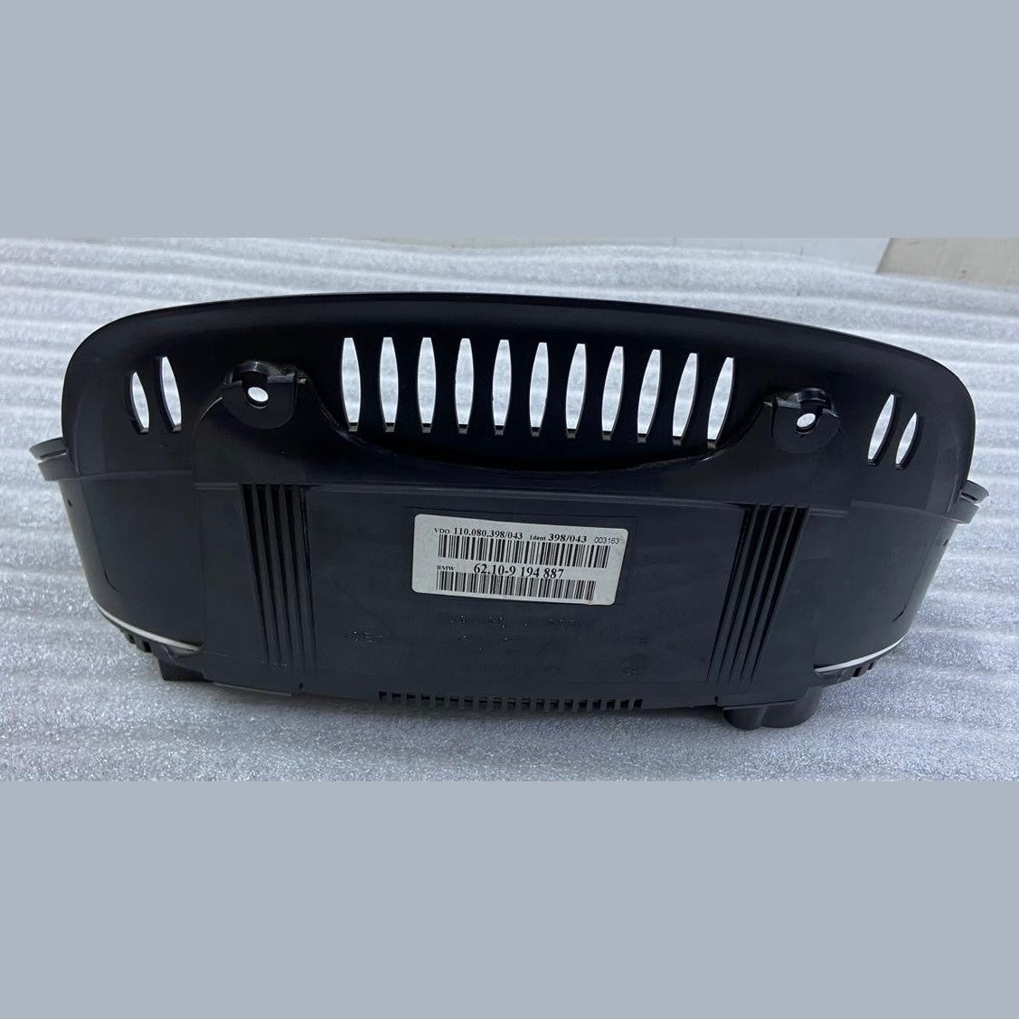 OEM BMW 535xi E60 E61 Speedometer Instrument Gauge Cluster 9194887