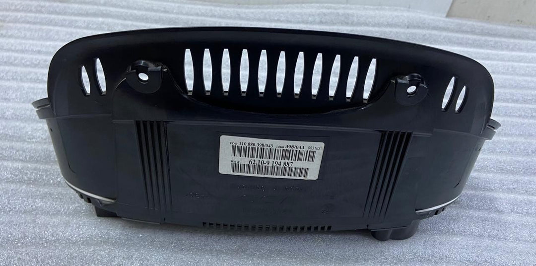 OEM BMW 535xi E60 E61 Speedometer Instrument Gauge Cluster 9194887