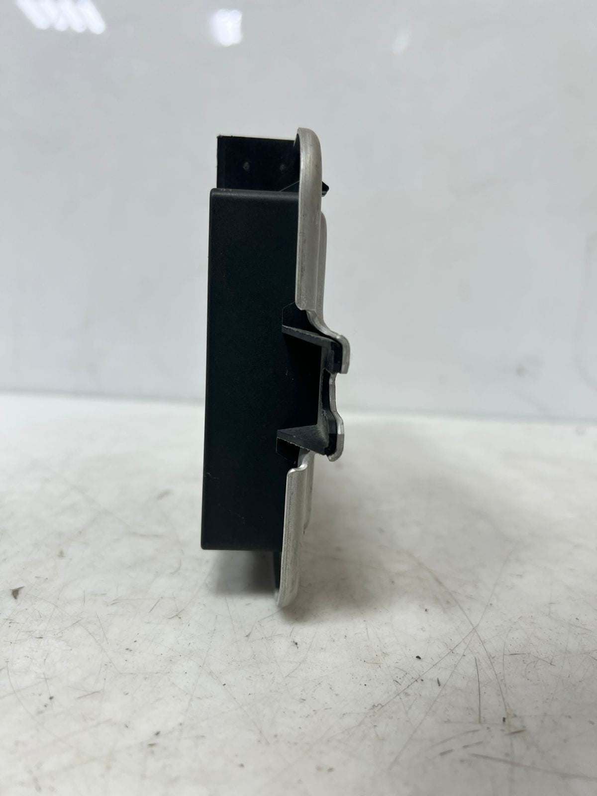 2011-2015 BMW F10 F12 F07 550i 535i Footwell Light Control Module 9250456 OEM