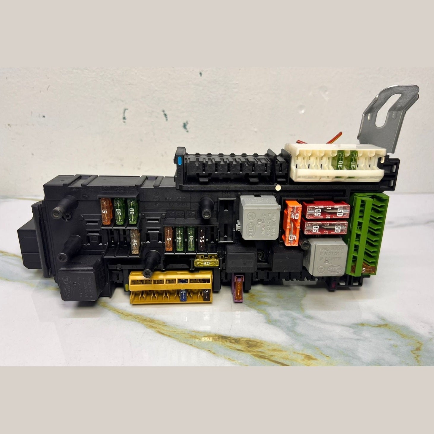 2010-2014 Mercedes-Benz C250 Rear Sam Control Unit Fuse Box 204 9060305 W204 C-C