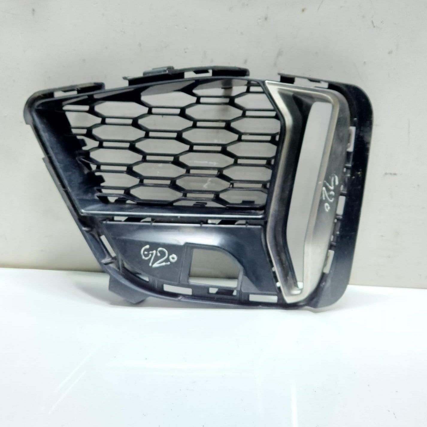 BMW M340 Bumper Ventilation Grille Right Front 8075650 3 Series G20 G21 M340