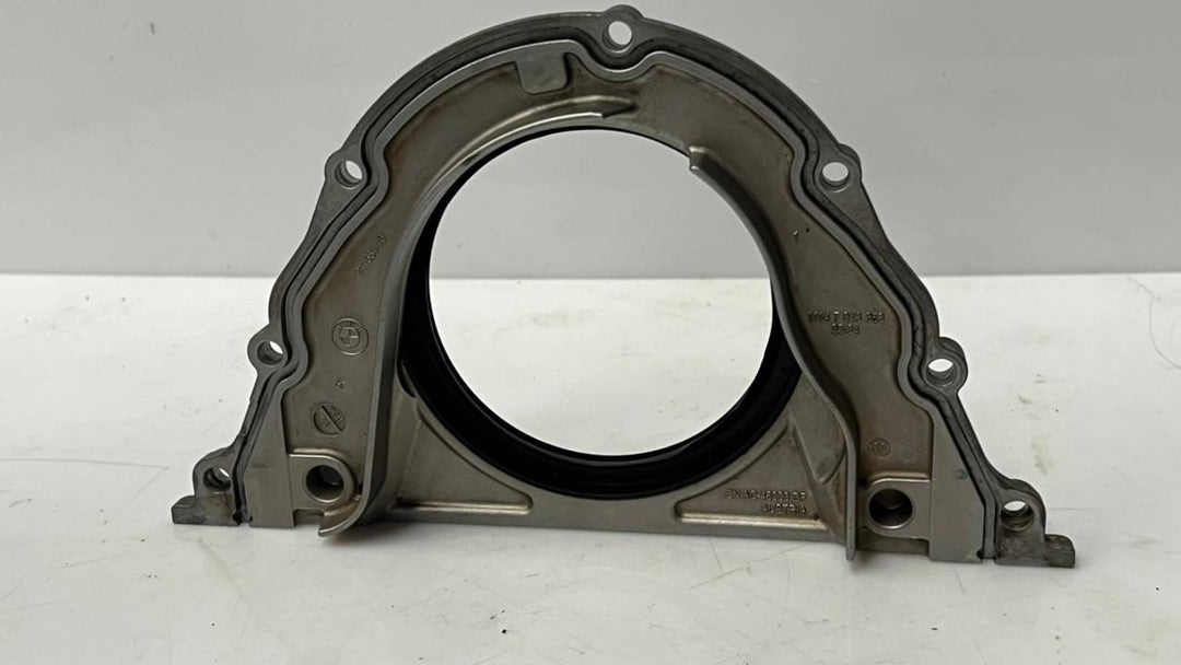 12-16 BMW M5 F10 S63 V8 Engine Crankshaft Housing Seal Bracket 1114 7843353