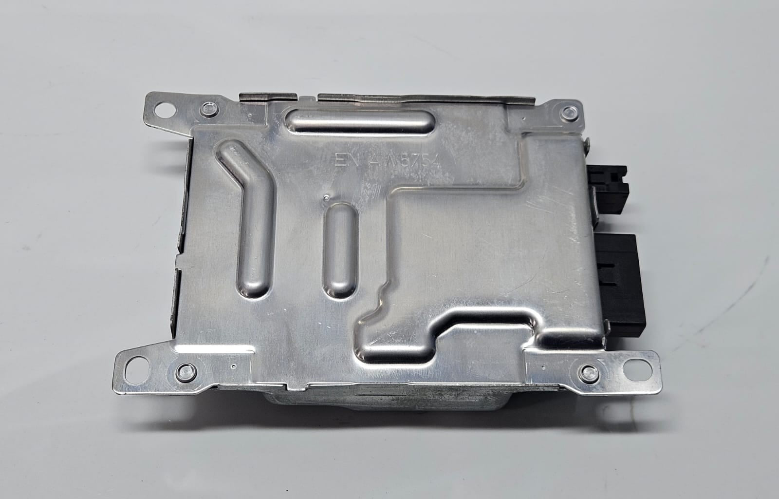 8779580-BMW G11 G12 G30 Battery Charging Module OEM