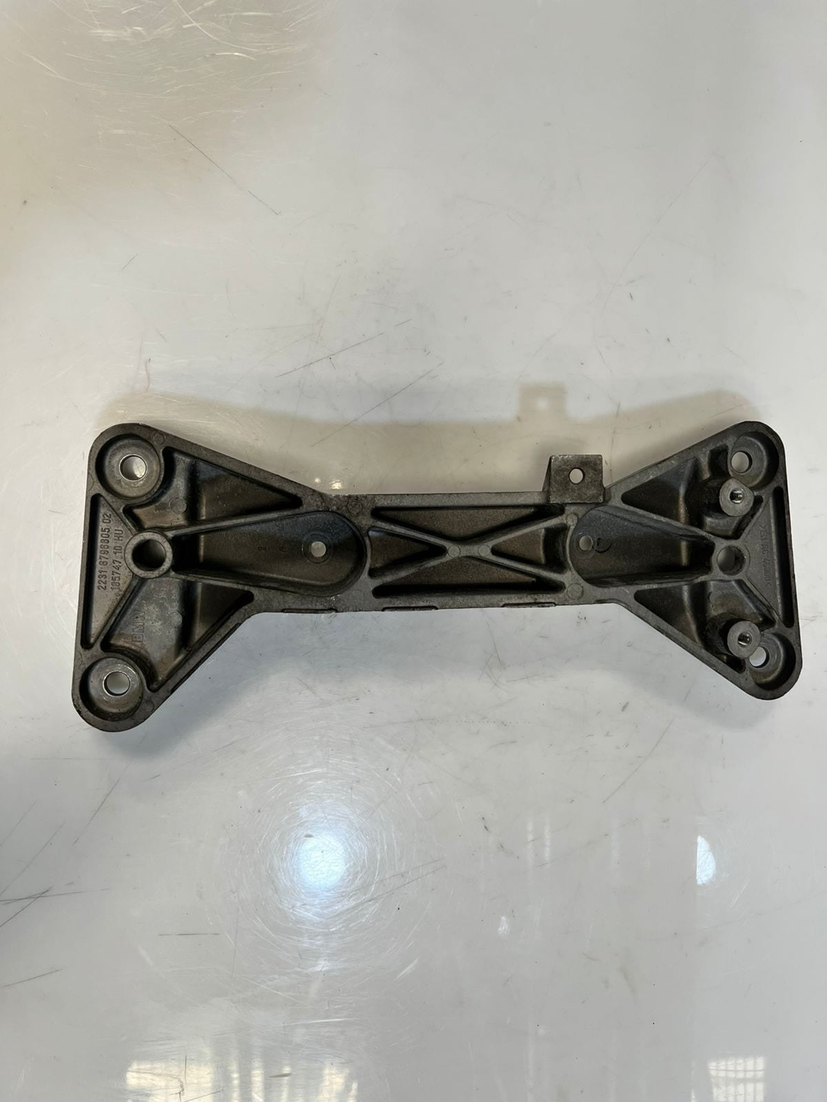 BMW F20 F21 F30 F31 F35 Gearbox Mounting Bracket 6796605 OEM