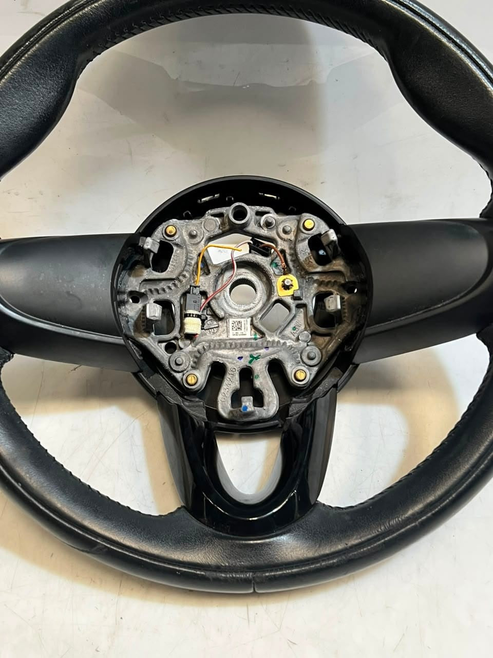 2014-2018 Mini Cooper F55 Steering Wheel 6853081