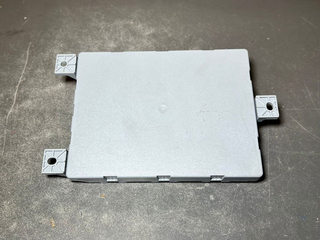 14-20 Mercedes W205 Rear Trunk SAM Body Control Module Unit A222 9009708 OEM