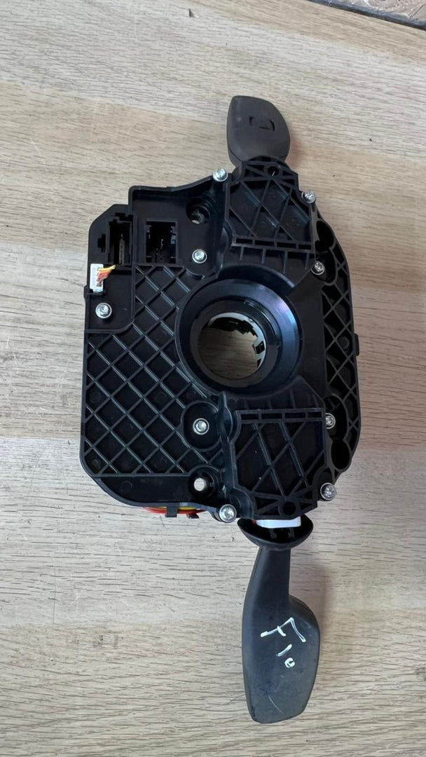 2011 BMW 750Li Steering Column Switch Cluster 9234440 7-Series F01 and 5-Ser SZL