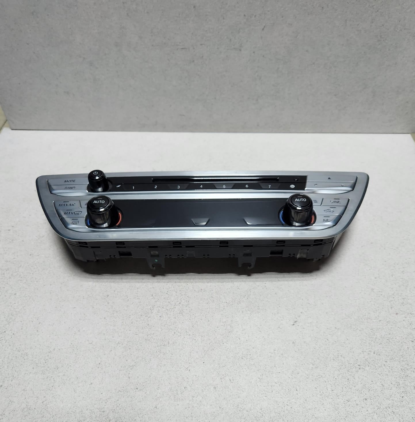 2016-2019 BMW 740i Climate Control Unit 6822777 G11 G12 740i 750xi