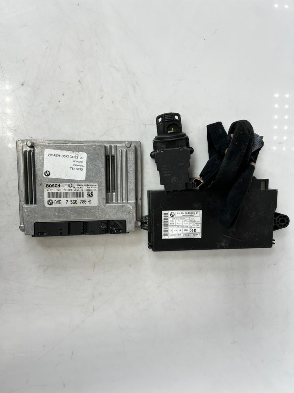 2006-2007 BMW 550i Engine Control Module 7566706 E63 E64 550i 650i 750i 4.8L SET