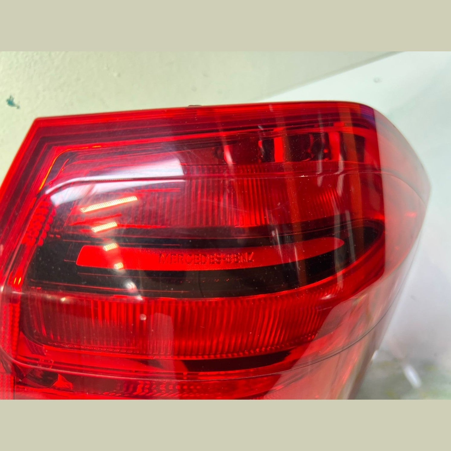Mercedes W166 GL350 Rear Right Side LED Tail Light Brake Stop Lamp A166 9067601