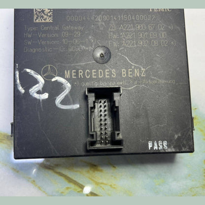 2007-2013 Mercedes-Benz S550 Central Gateway Control Module A221 9006702 W221 S-