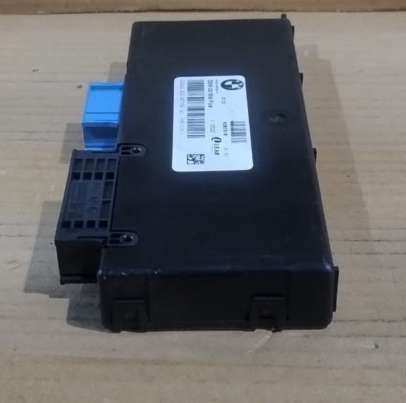 BMW F10 F11 CENTRAL GATEWAY MODULE ZGW 61359267516 OEM - 9267516