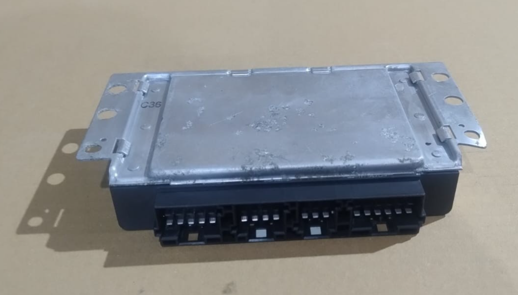 BMW E70 E71 X5M X6M REAR DIFFERENTIAL LOCK CONTROL MODULE 7595847
