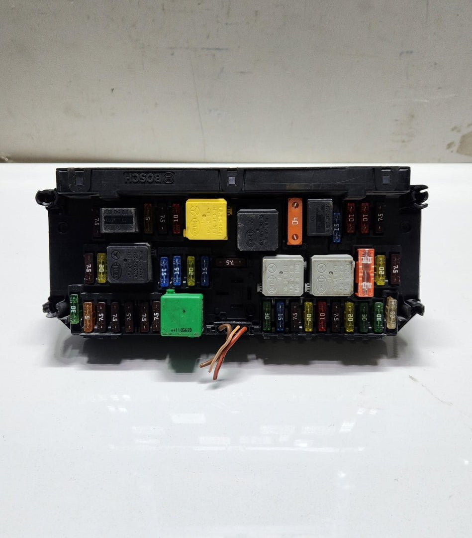 2011 Mercedes-Benz C200 Sam Control Module A2129004711