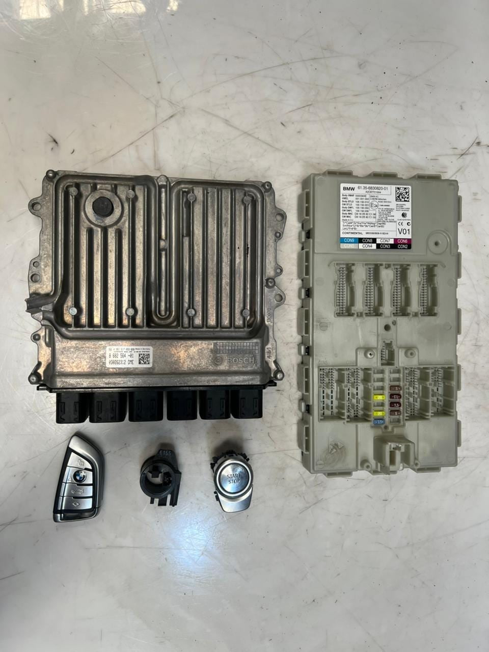 2016 BMW 7' G11 B48X 740e Engine Control Unit ECU COMPLETE SET 8682564 OEM RHD