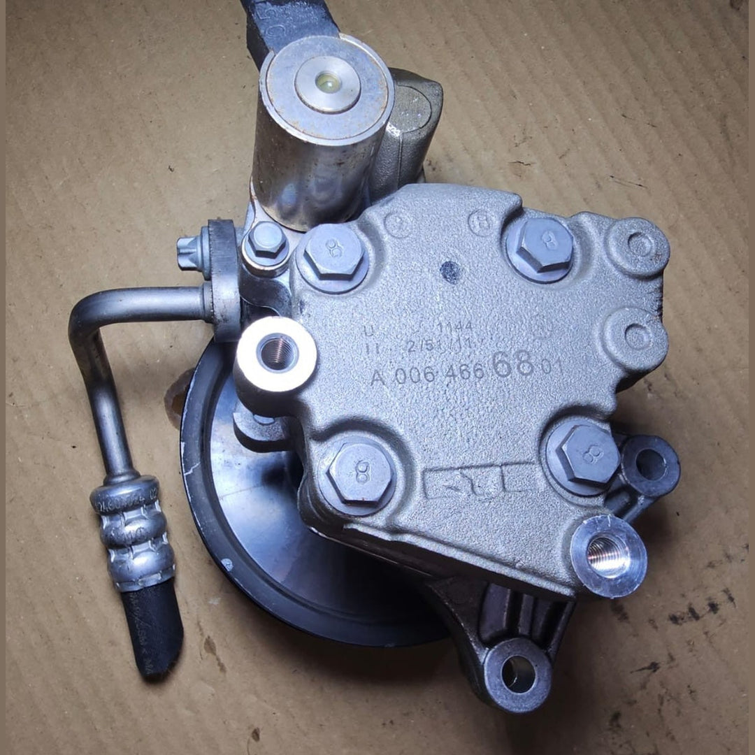 Mercedes W204,W212 E-Class C-Class M271 Power Steering Pump  A006 4466801