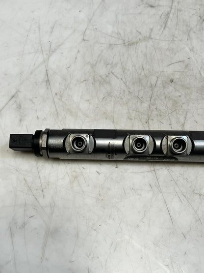 2016 Mini Cooper Fuel Injection Rail 8514166 1 Series F20 F21 with N47 diesel 