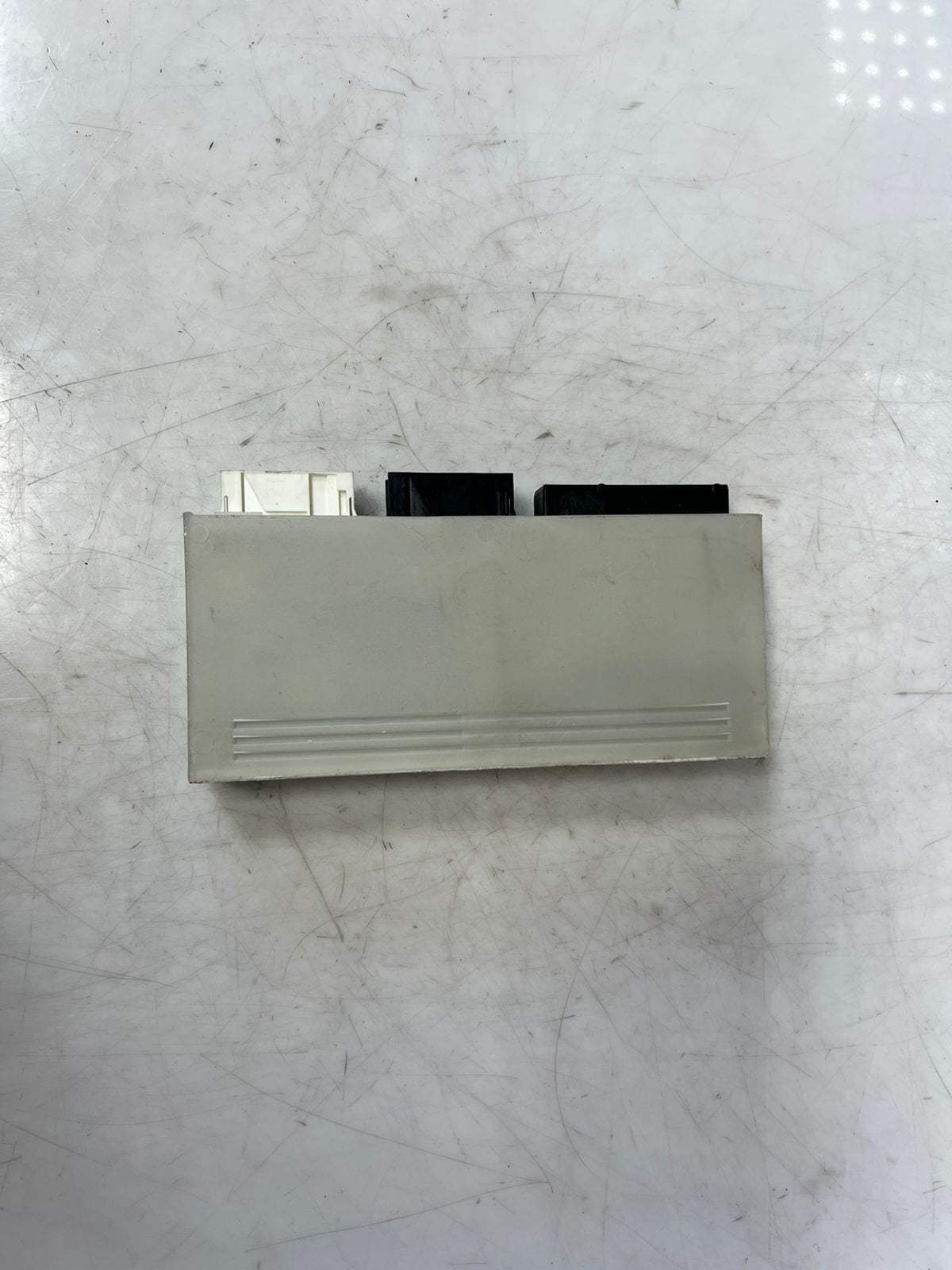 2002-2006 BMW X5 E53 Body Control Module BCM 6946947 OEM