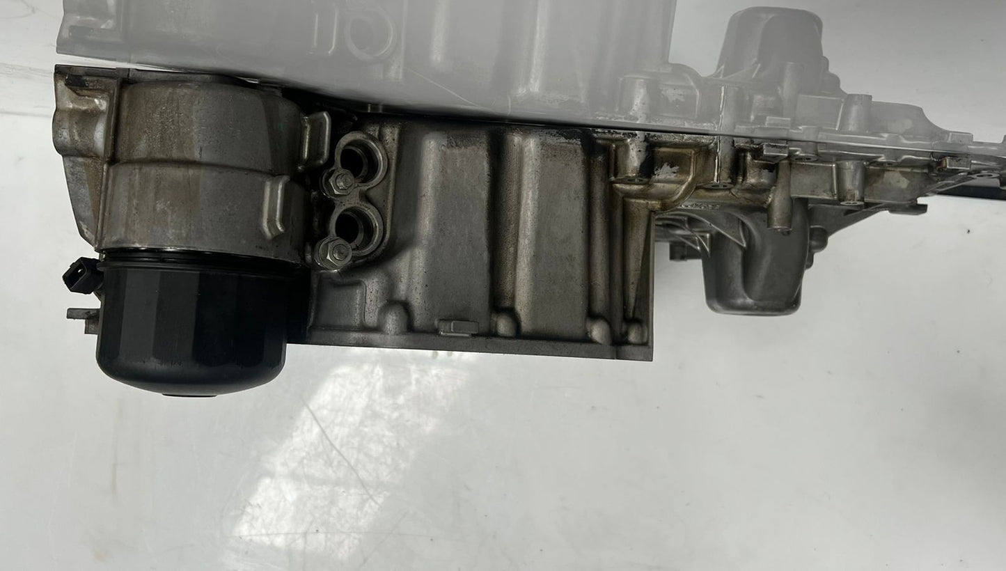BMW F10 M5 F12 F13 M6 S63N Petrol Engine Upper Oil Sump Pan. PNo-1113 7843143 9