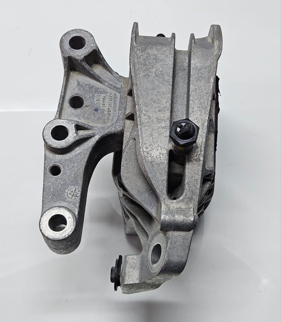 9423376-2024 BMW X1 U11 B38N Engine Mount Right Side OEM