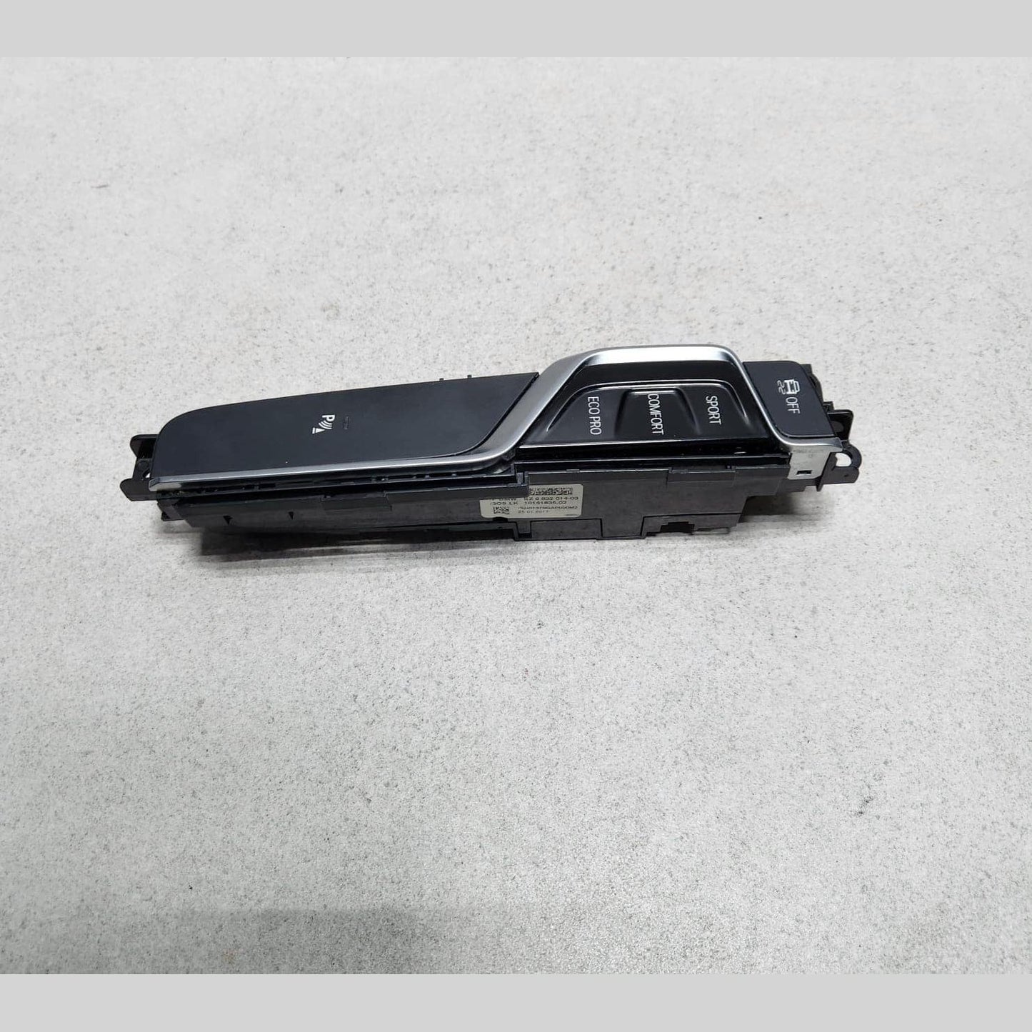 2017-2019 BMW X3 Center Console Operating Unit 6832014 G01 X3 G30 G31 G32 G38