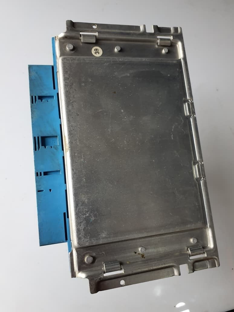 2001-2002 BMW 325i Transmission Control Module 7515810 E46 325C E39 525i E85