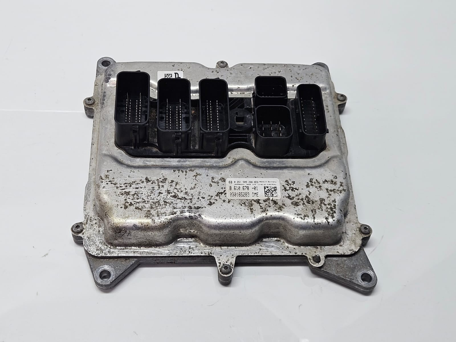8610678-2011-2015 BMW X1 E84 N20B20A Engine Control Unit DME ECU Only OEM