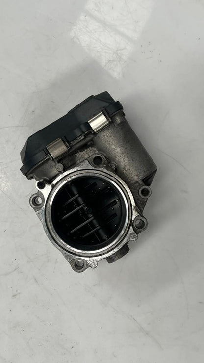 2011-2016 BMW 550i Throttle Body 7555944 F10 550i, 650i, 750i 