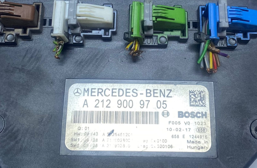 2010-2013 Mercedes-Benz C200 Front Sam Fuse Box Control Module A2129009705