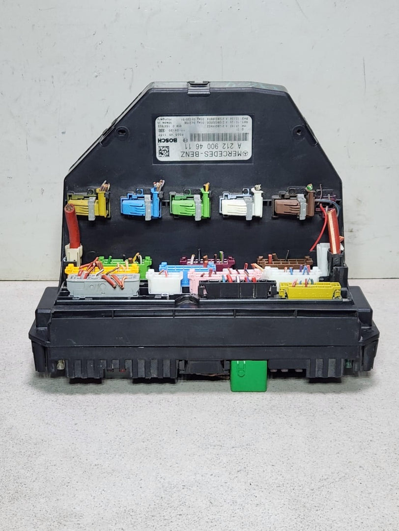 2011-2012 Mercedes-Benz C180 Fuse Box Control Module A2129004611 W204 C-Class 