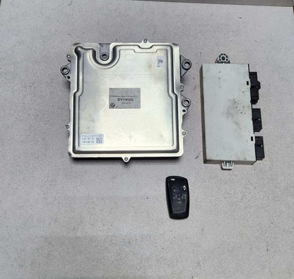 2015 BMW ActiveHybrid 7 Engine Control Module 8641404 F01 F02 F10 F30 ECU SET