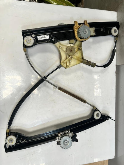 BMW 6' F07 GT F06 Window Regulator With Motor Front Right 7275398 OEM