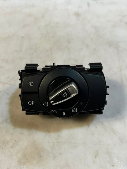 2007-2013 BMW  3 Series E90 and E91 328i Headlight Switch 9169404 OEM