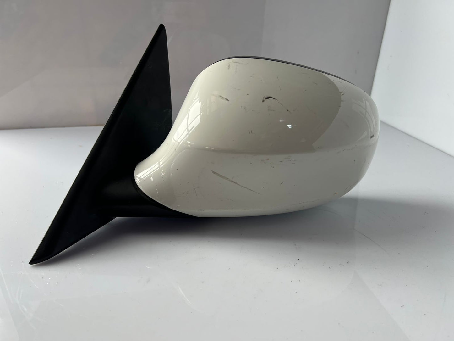 BMW E90 LCI 3-Series 328i 335i sedan LEFT SIDE Exterior Mirror 7182695 OEM RHD