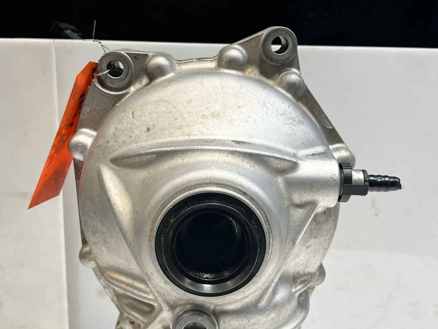 BMW E70 X5M and E71 X6M 4.4 V8 Front Differential Carrier 3.91 Ratio 7602072 OEM