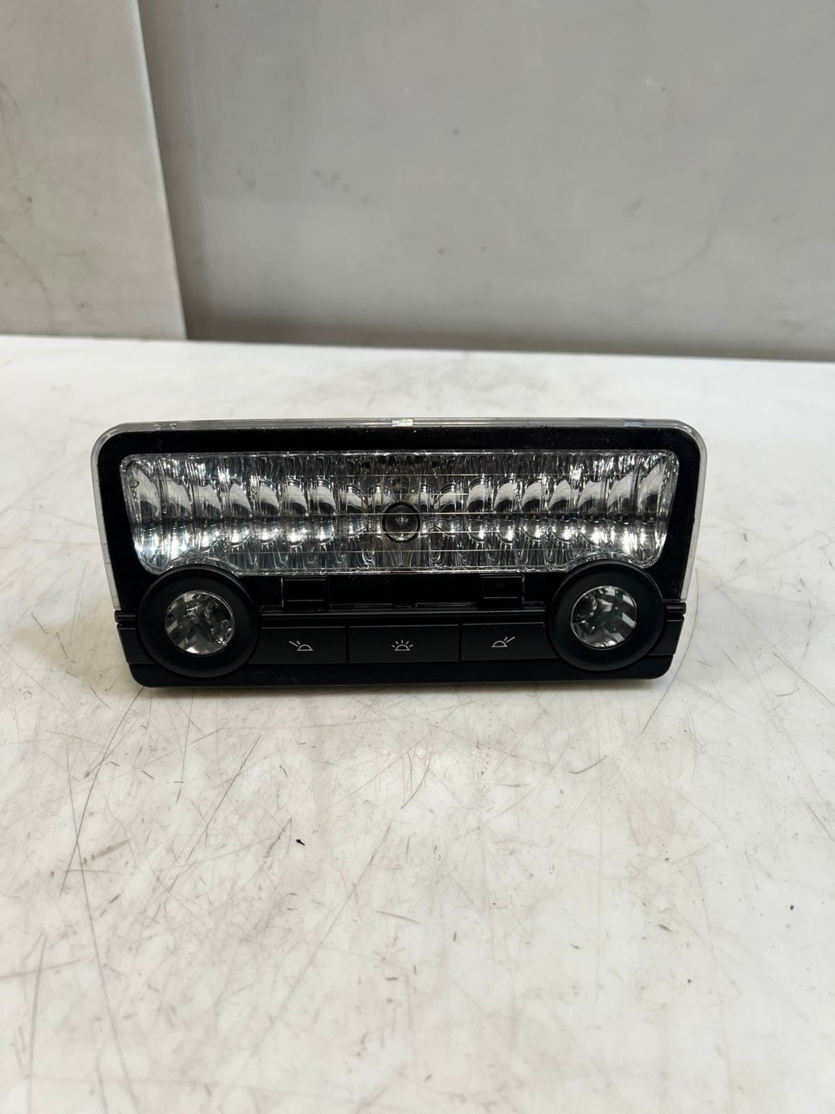2011-2016 BMW 535i F07 F10 F11 F01 F02 xDrive Rear Dome Reading Light 9240763