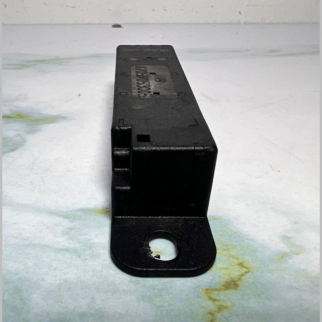 Mercedes Keyless Go Antenna A2059053005 A, C, E, CLS, GLC, CLA, GLE, GLS, X166