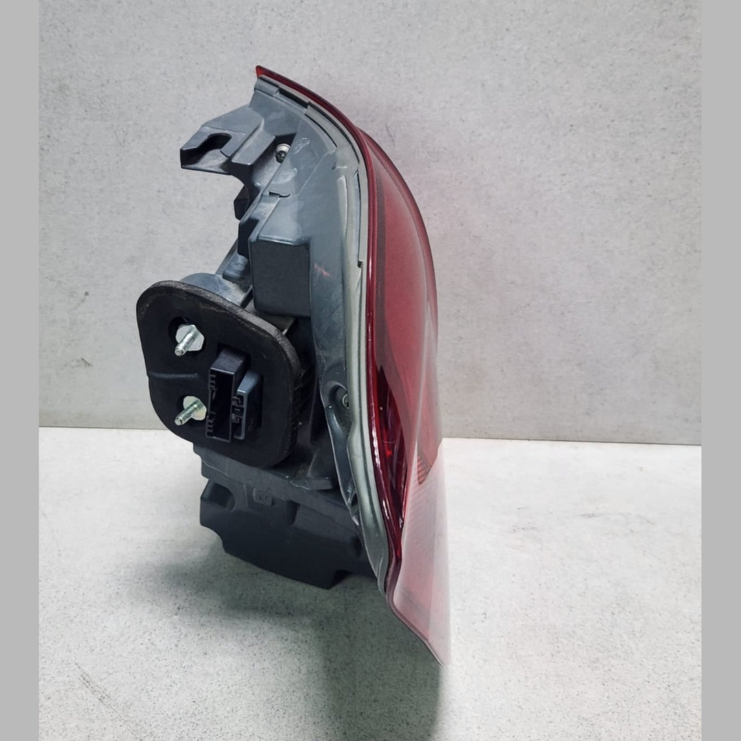 2013-2018 BMW X5 F15 Outer Tail Light 7290099 X5 F15 F85