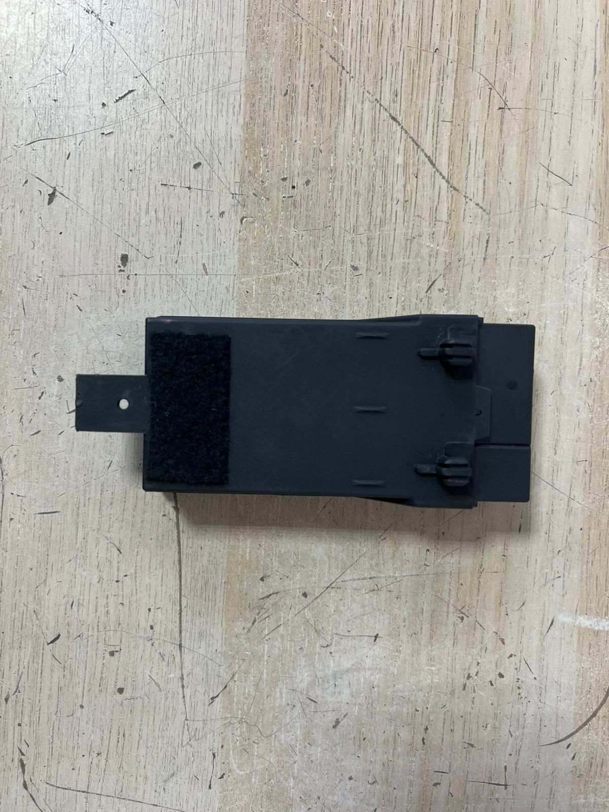 2016-2019 BMW 750i Rear Heated Seat Control Module 9381022