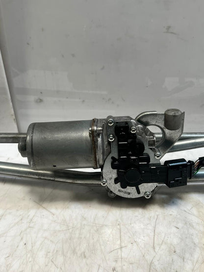 2010-2015 BMW X1 E84 Front Windshield Wiper Motor And Linkage 2992466 OEM
