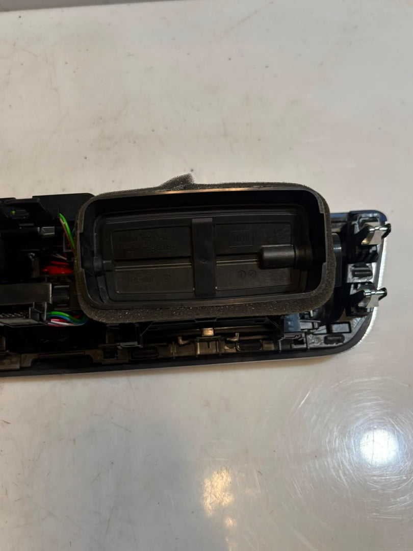2015-2018 BMW 320i F30 3 Series Center Dashboard Air Vent 9347436 OEM