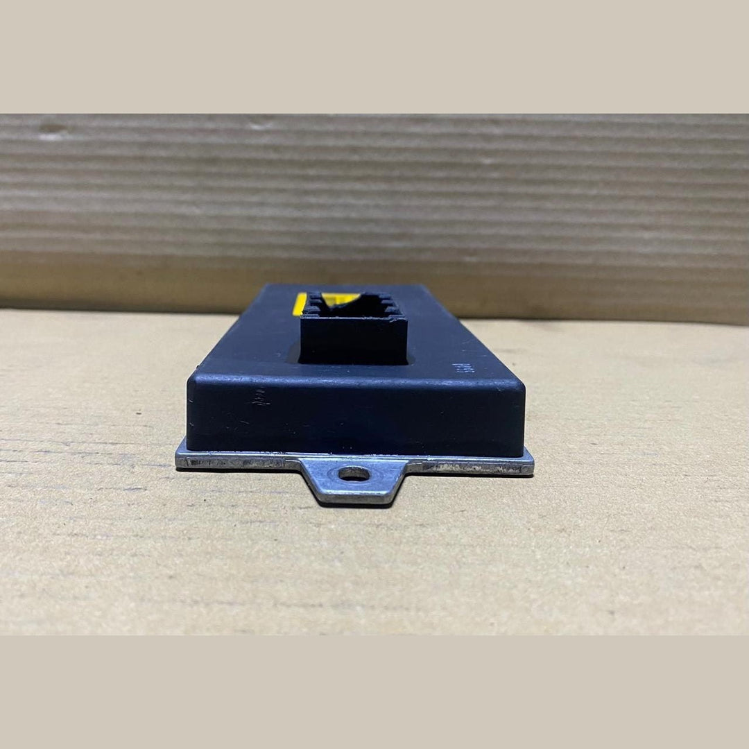 2006-2010 BMW 650i Dynamic Drive Control Module 6773532 650i E63 E64, X5, and X6