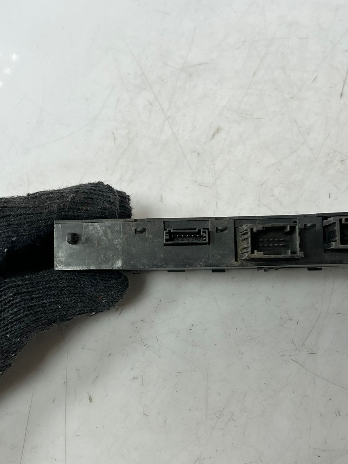 BMW 5 Series E60 E61 525I 530I 540I Center Console Switch MODULE 6940231 OEM