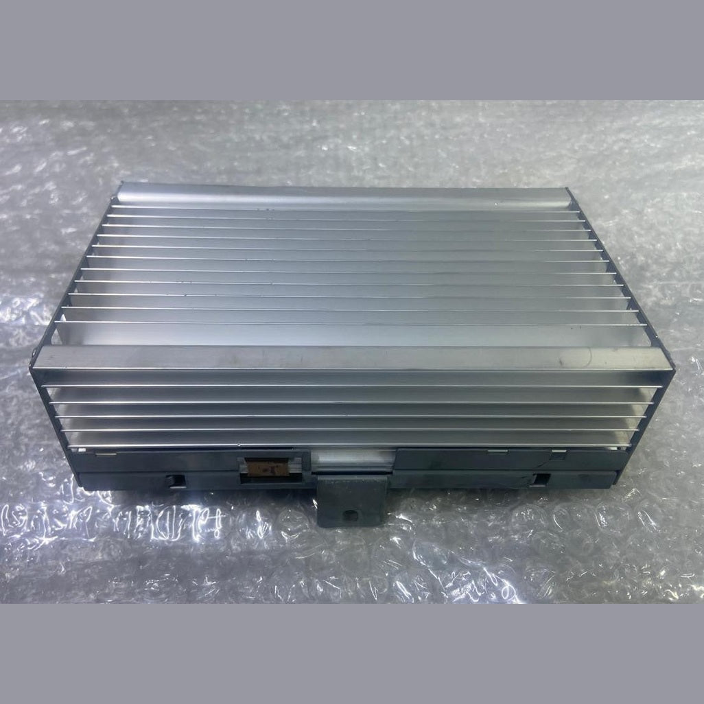 OEM BMW 7 Series F01 F02 F10 Hifi System Amplifier Harman Becker 9312590