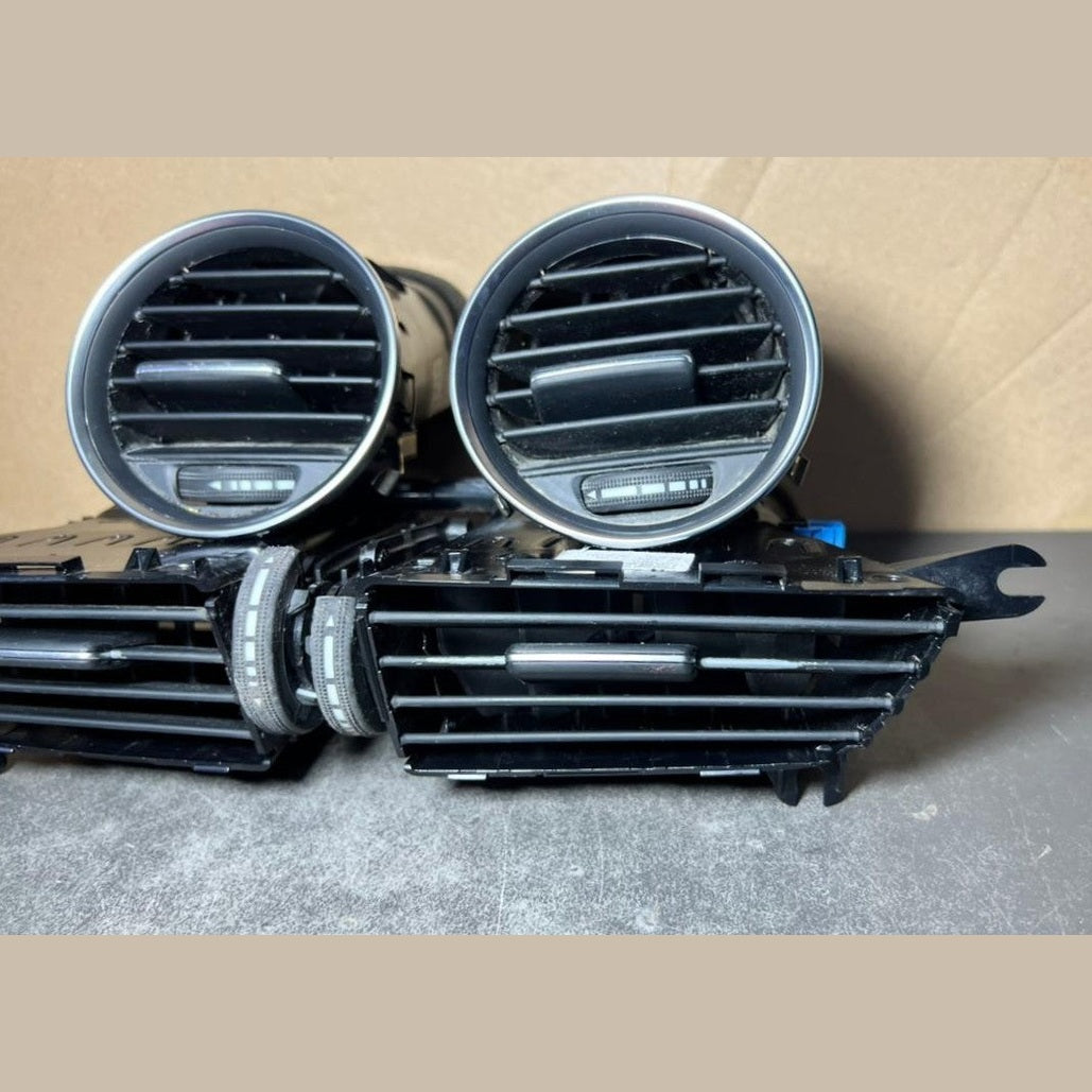 12-14 Mercedes W204 C300 C250 Front Center Dashboard  Heater A/C Air Vent Set