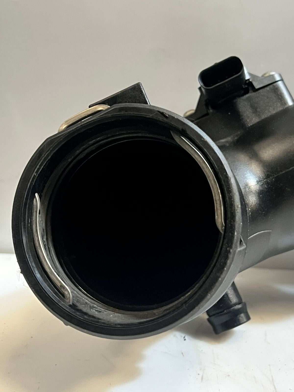 2012-2016 BMW Z4 E89 N20 X1 2.0i E84 AIR LINE DUCT Intercooler Hose 7607941 OEM