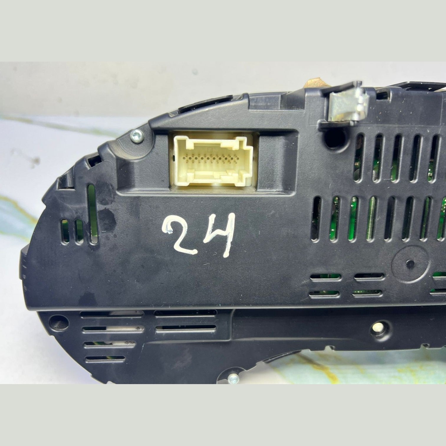 11-18 Mercedes-Benz W172 SLK AMG Instrument Cluster Speedometer A172 9000215 OEM