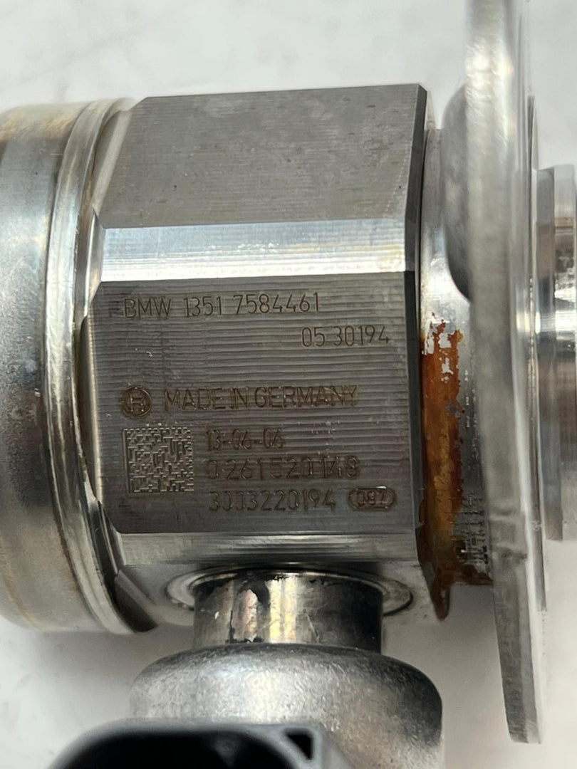 2012-2016 BMW 328i F30 F31 F32 F33 F34 F36 N20 High Pressure Fuel Pump 7584461
